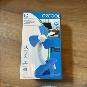 O2COOL Blue Battery Operated Fan